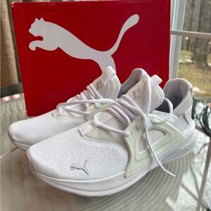 Puma Softride Enzo Evo Nova White Womens Athletic Running Shoes